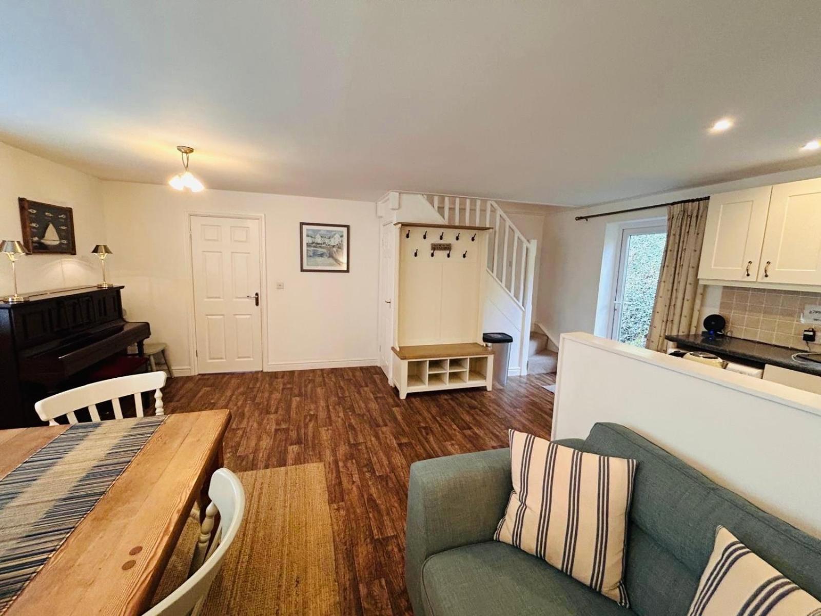 Y Bwthyn Apartment Bangor  Exterior photo